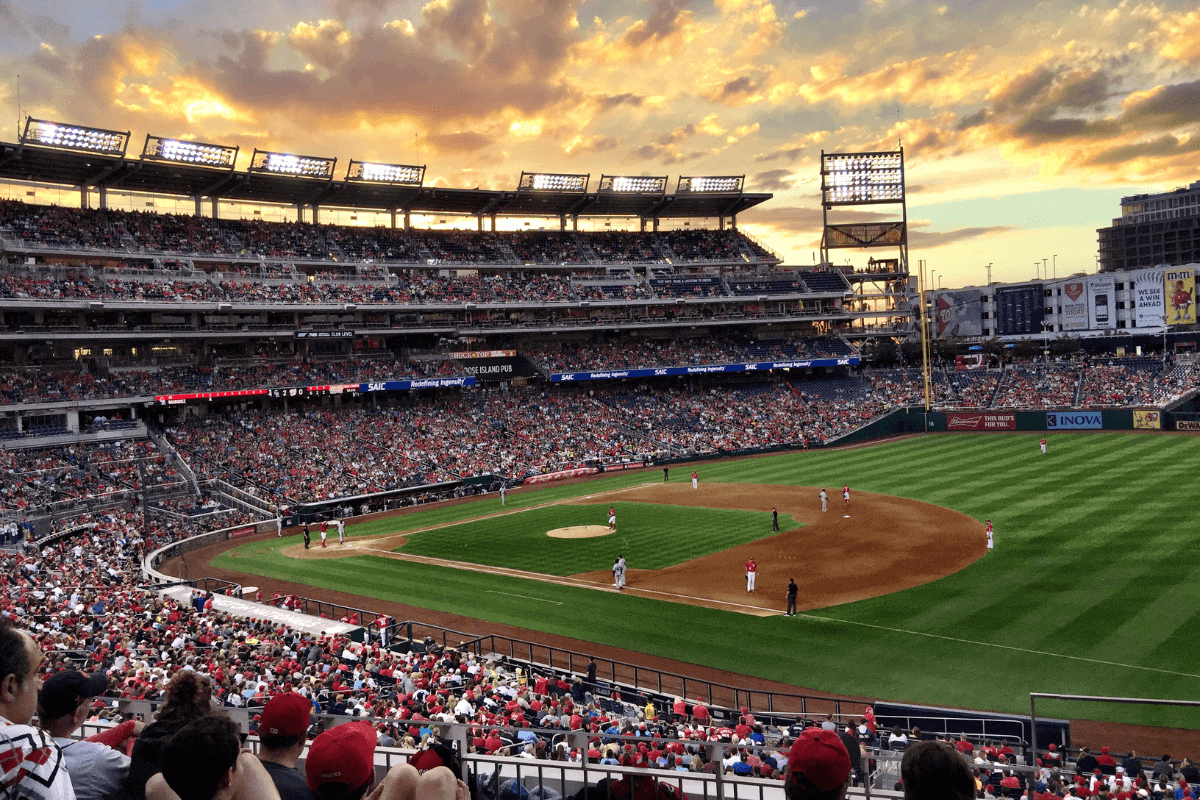 Image of a major league baseball game at night