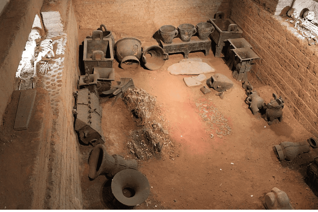 Image of the tomb of Fu Dao, wife of King Wu Ding of the Shang Dynasty