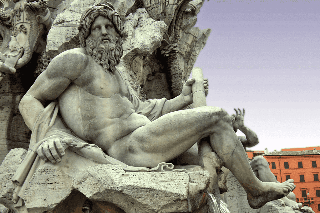 Image of a statue of the greek god zeus, king of the 12 greek gods