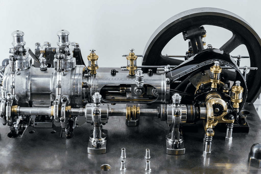 Image of a steam engine, one of the most important inventions of the industrial revolution