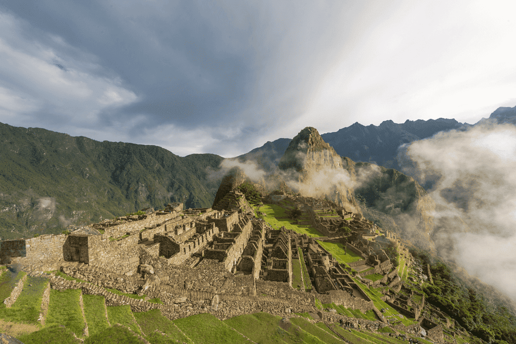 Image of Machu Pichu in the Peruvian mountains