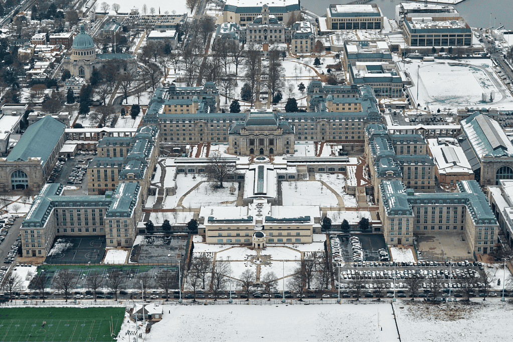 Image of the campus of the U.S. Naval Academy, Annapolis, MD for a blog post covering the oldest US colleges and universities.