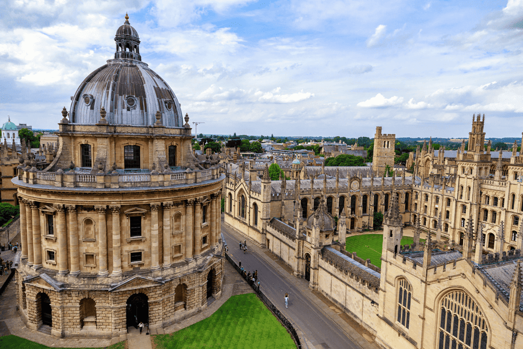 Image of one of the oldest universities in the world, Oxford, in the U.K.
