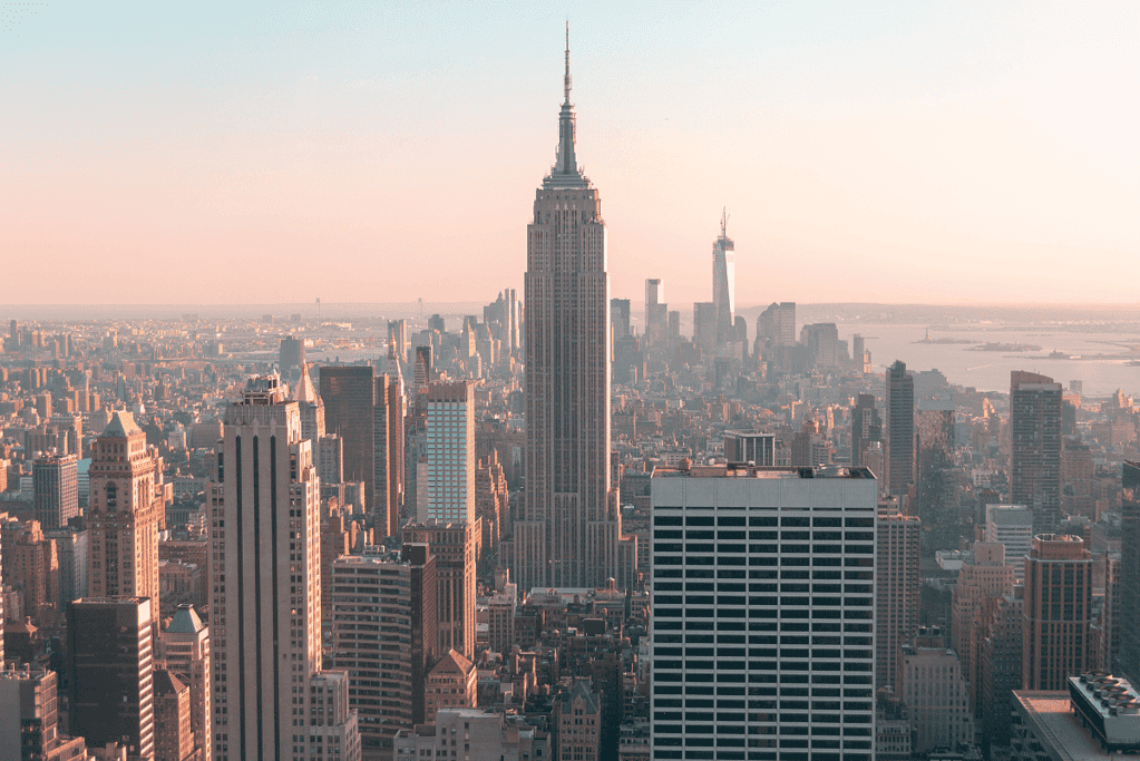 Image of one of the 7 Wonders of the Modern World, the Empire State Building