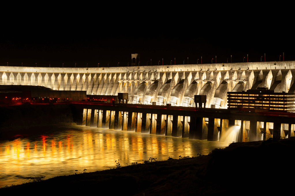Image of the Itaipu Dam in Brazil and Paraguay