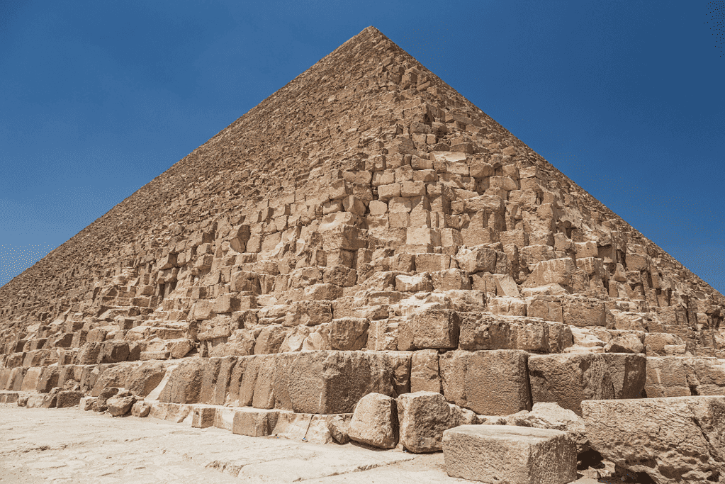 Image of the Pyramid of Khufu, the largest and most iconic pyramid at Giza, representing the pinnacle of ancient Egyptian architectural achievements.