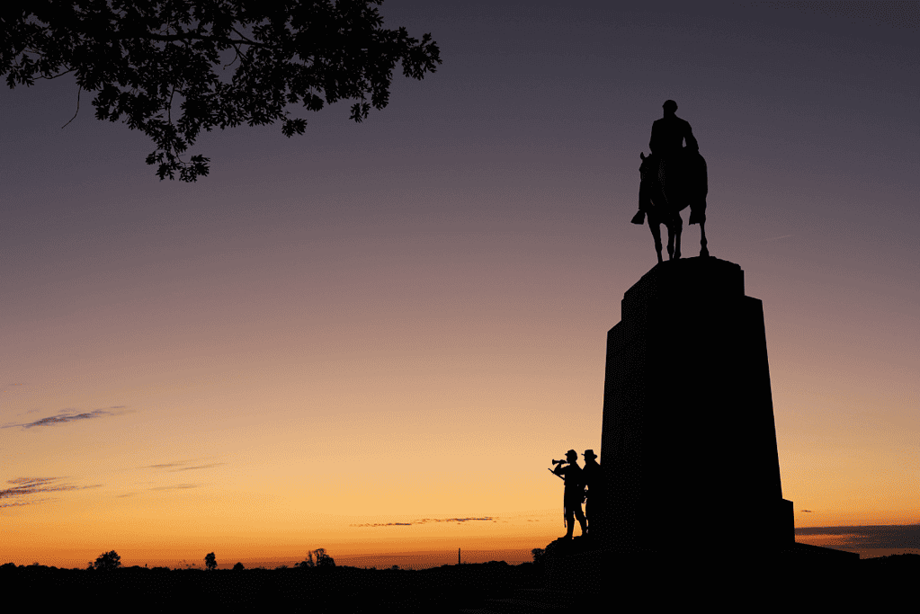 Image of the Civil War Gettysburg Battlefield at dusk