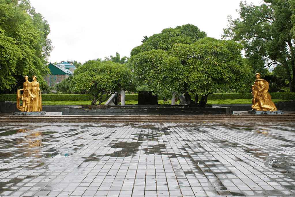 Image of the Vietnamese cemetary at Dien Bien Phu