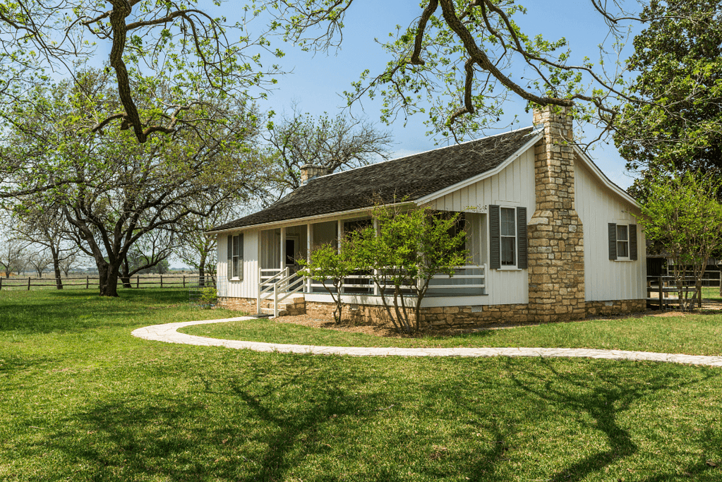 Image of the presidential birthplace of Lyndon Johnson
