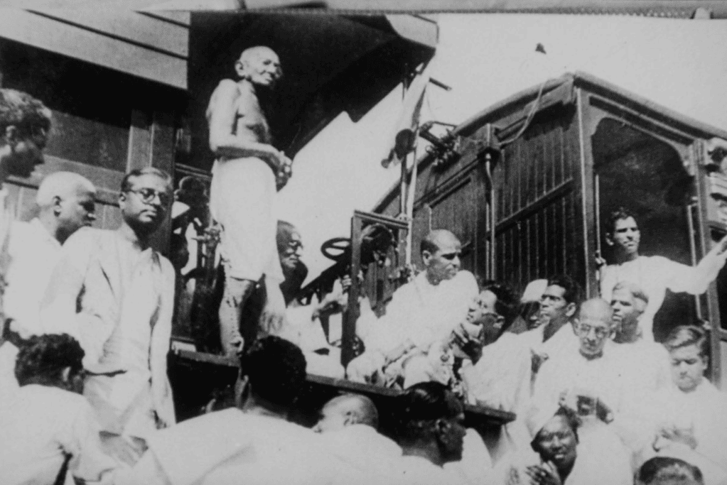 facts-about-mahatma-gandhi-closing Image of Gandhi addressesing a crowd during a whistle stop.