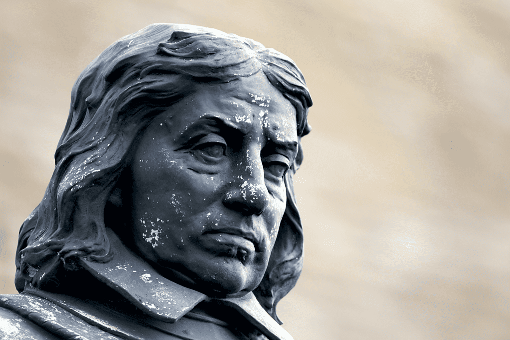 Image of a statue of Oliver Cromwell for a blog post covering 10 facts about Oliver Cromwell.