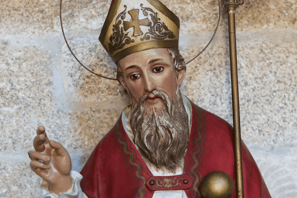 Image of a statue of Saint Nicholas for a blog post covering 10 interesting facts about Saint Nicholas.