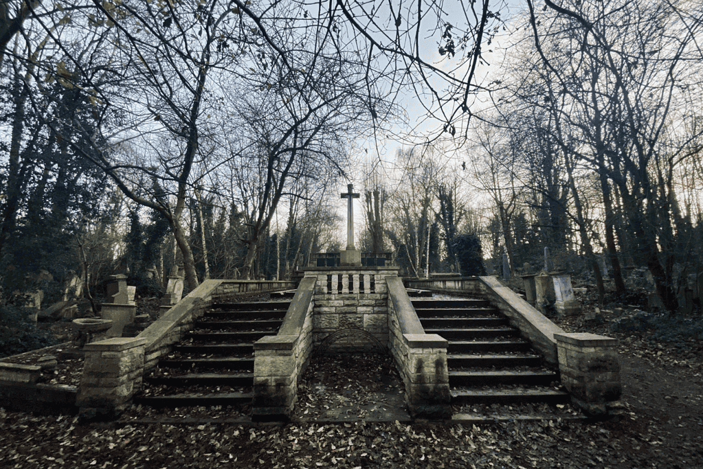 Image of a war memorial at Abney Park Cemetery in London.