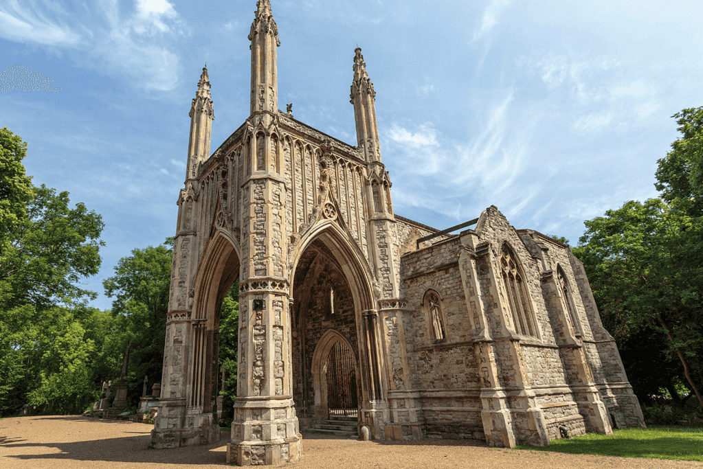 Image of the Nunhead Cemetery chapel for an article about London's Magnificent Seven.