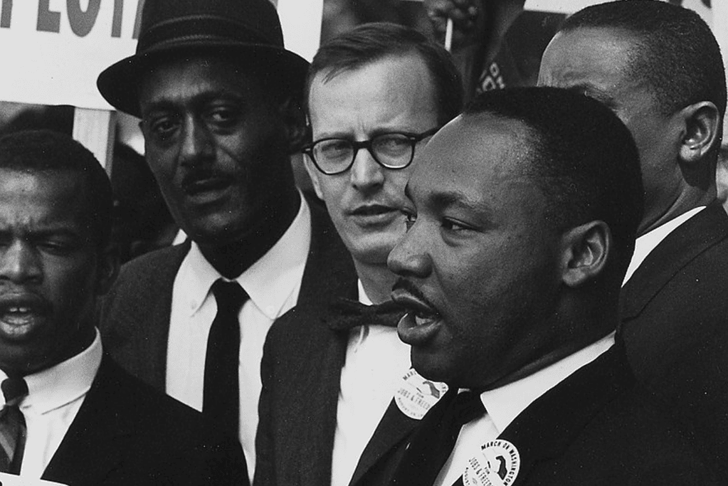 Image of MLK delivering his remarks on the National Mall for a blog post covering facts about MLK's I have a dream speech.