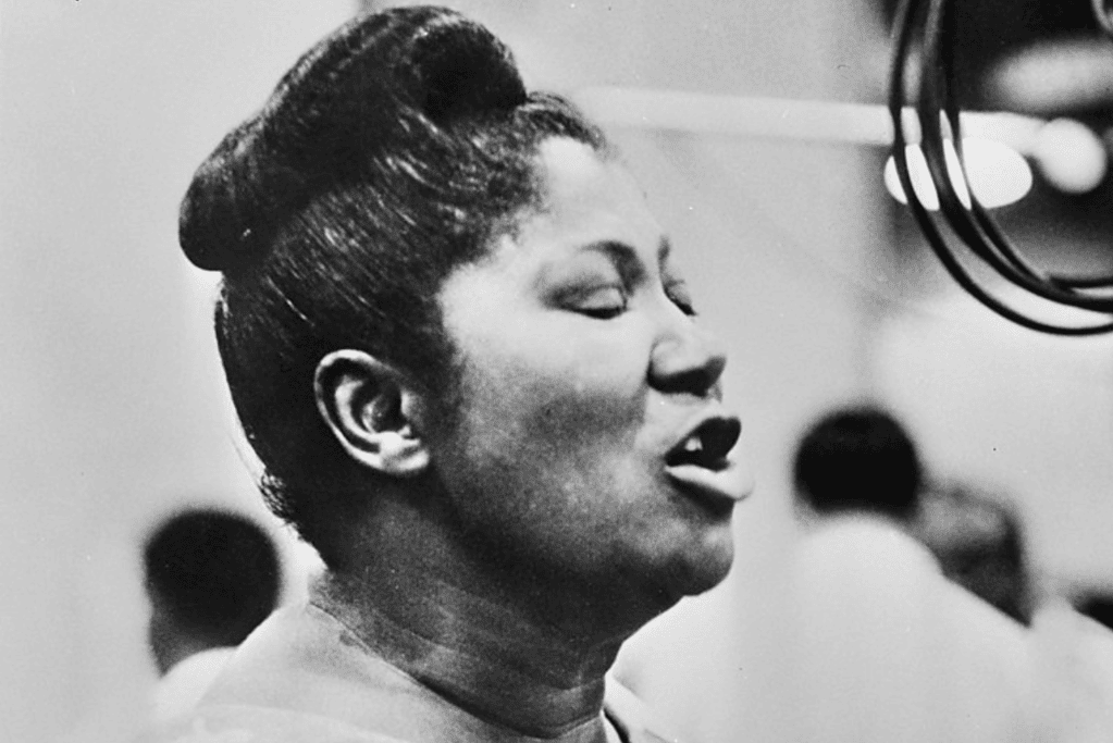 Image of gospel singer Mahalia Jackson performing.