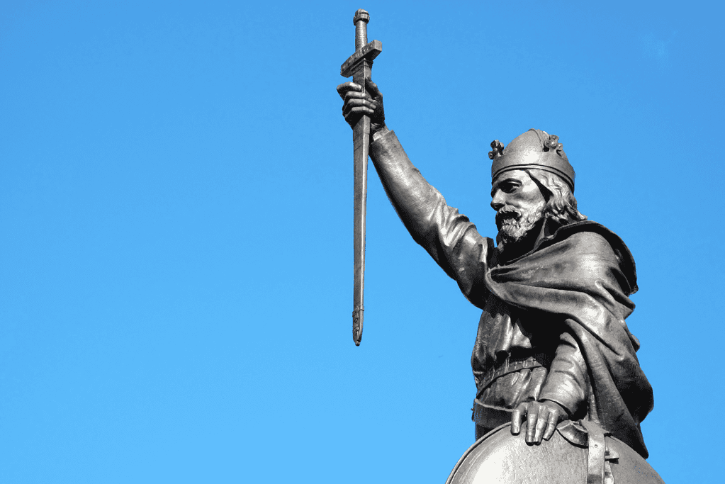 Image of a statue of Alfred the Great for a post lsting the kings and queens of England and Great Britain.