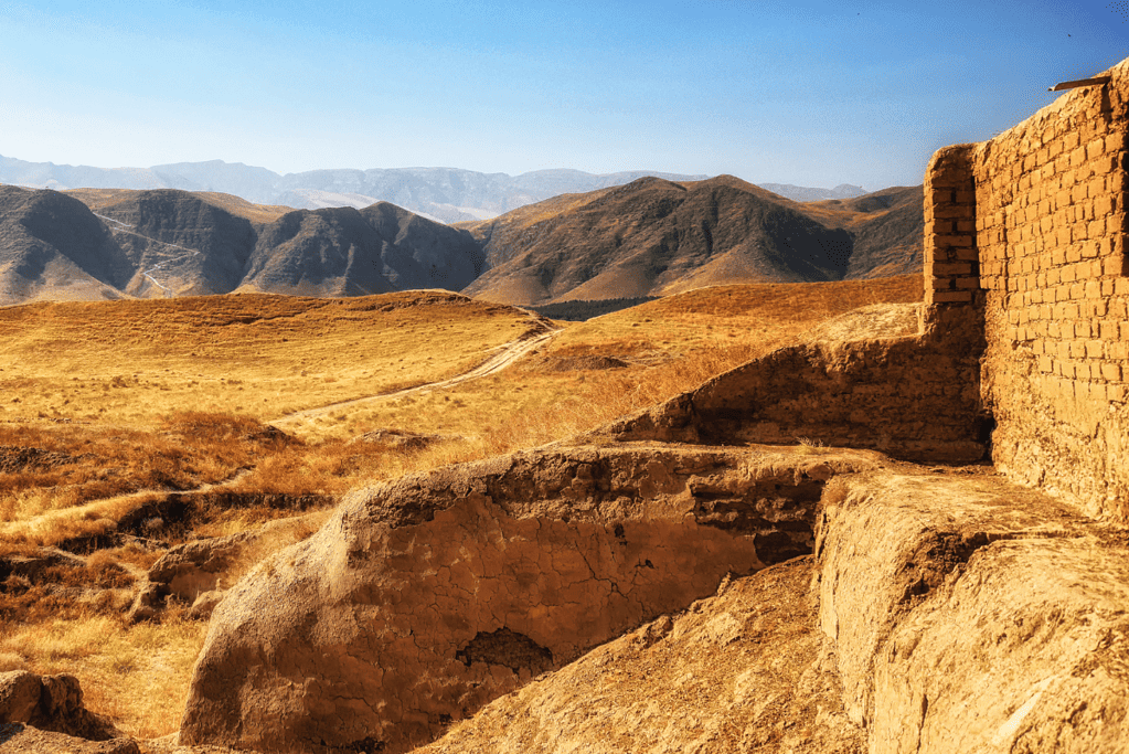 Image of the Parthian ruins in Turkmenistan.