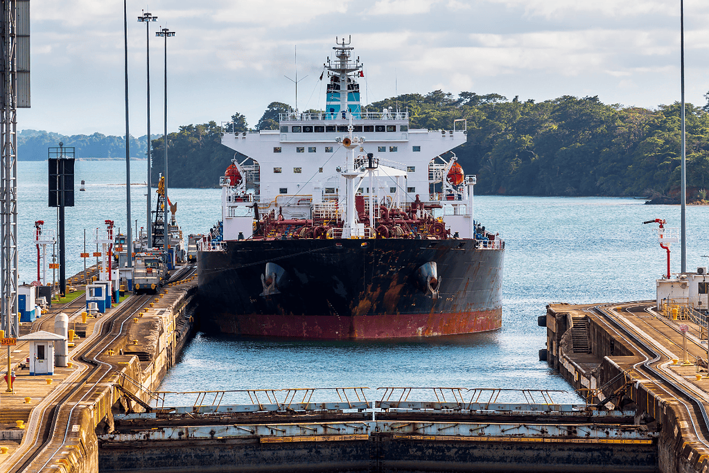Image of a ship transiting the Panama Canal in present day.