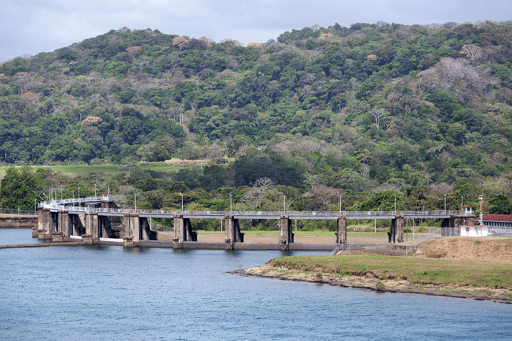 Image of the Gatun Dam on Gatun Lake.