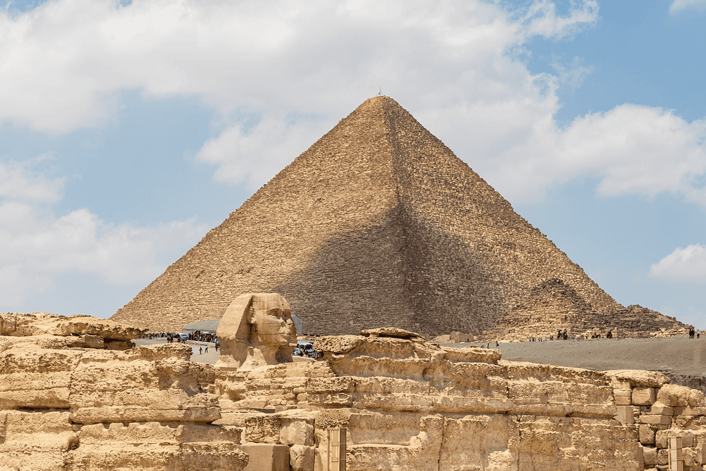 Image of the Great Pyramid of Giza with the Sphinx in the foreground
