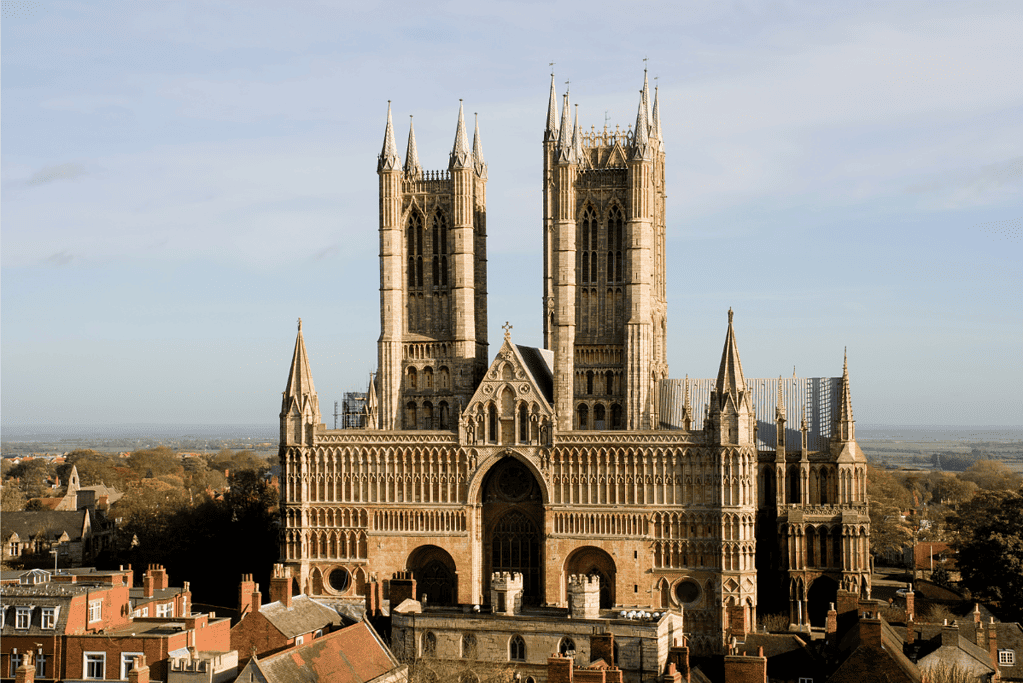 Image of the facade of Lincoln Cathedral