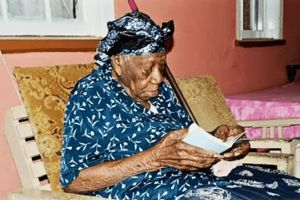 worlds-oldest-people-violet-brown Image of Jamaican supercentenarian Violet Brown, reading.