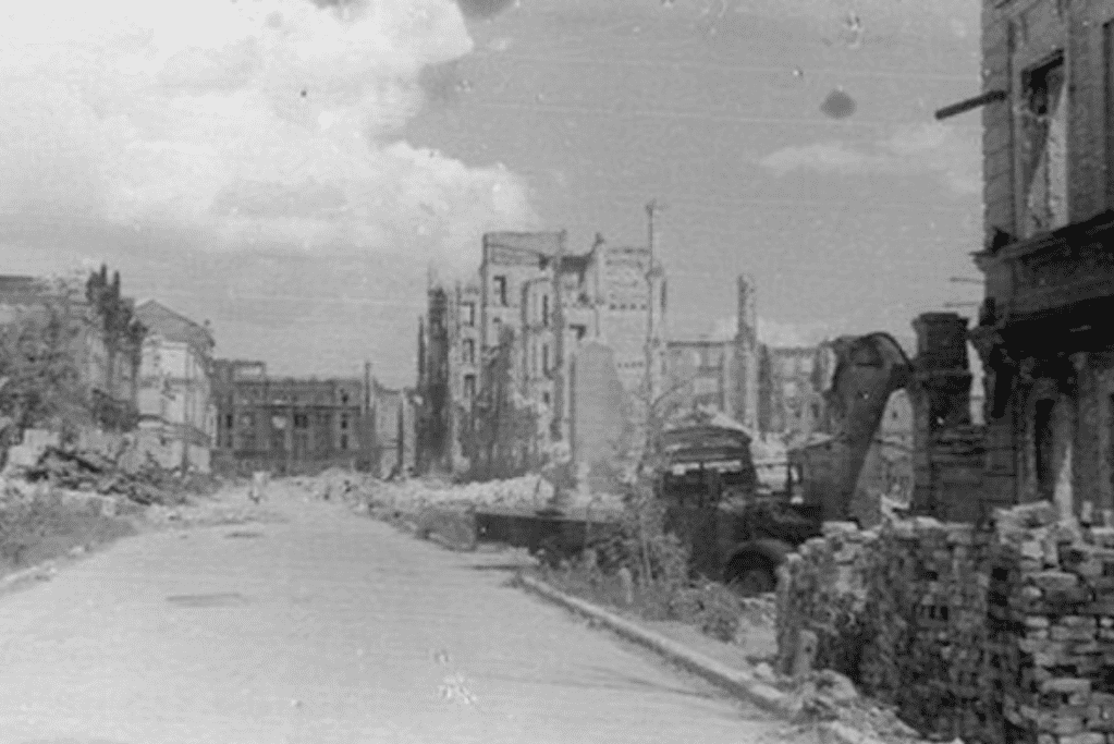 Image of the ruins of Stalingrad following the battle.
