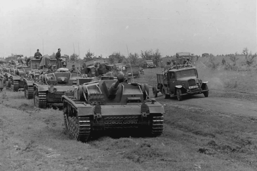 Image of German tanks advancing on Stalingrad during the early stages of the battle.